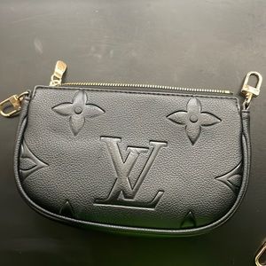 Louis vuitton small hand bag- authentic
